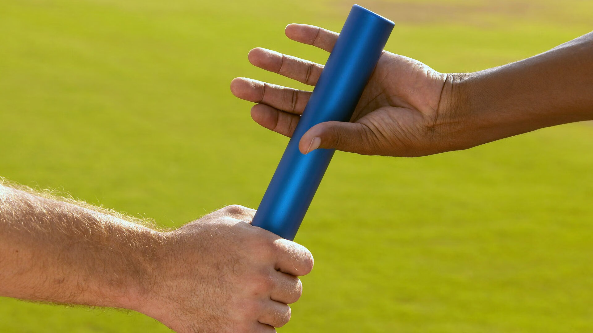 球队主帅与俱乐部高层战术合作决策机制探析,球队主帅是教练吗