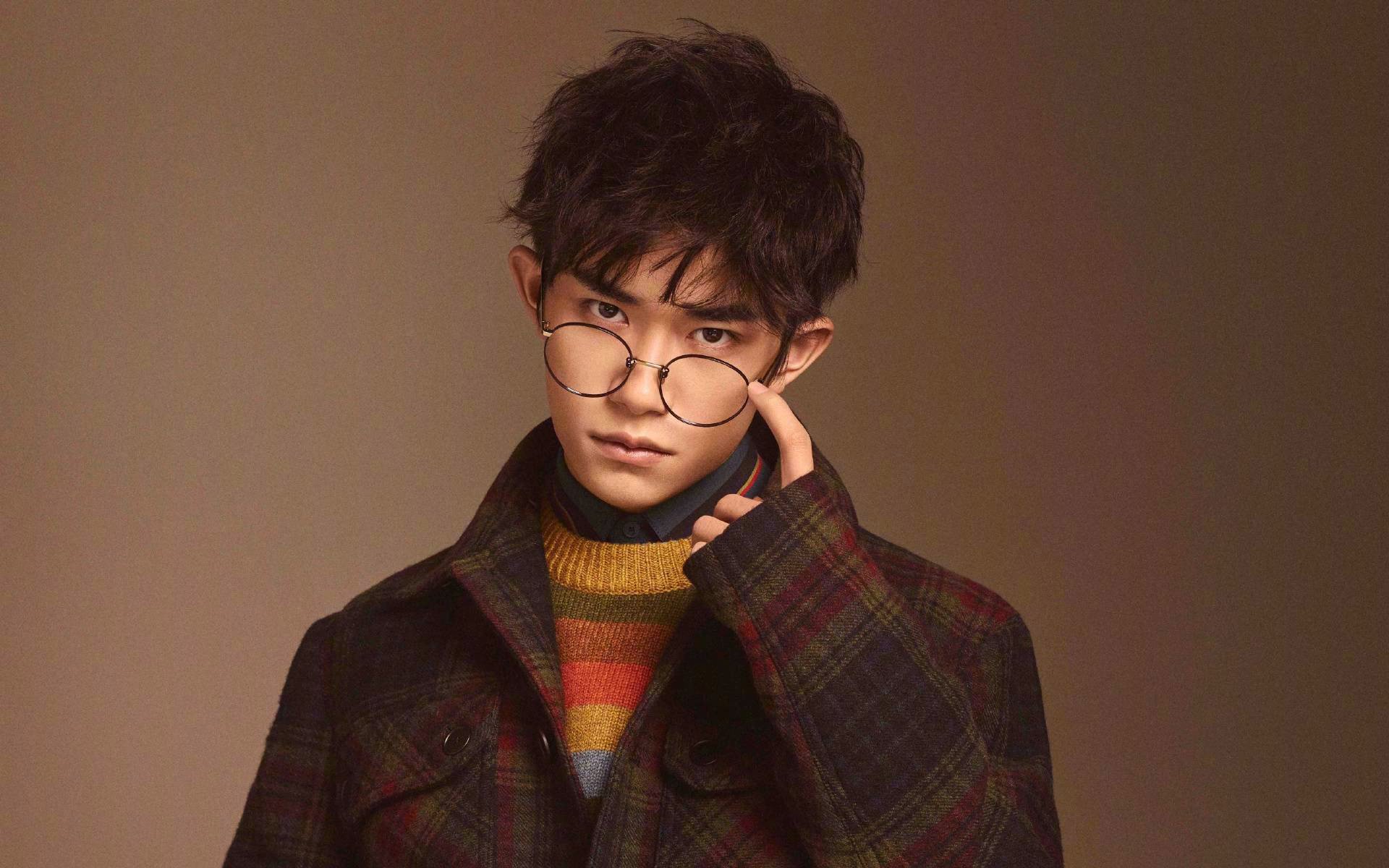 华体会app下载-世界杯盛宴继续：动人瞬间不断！，世界杯盛况