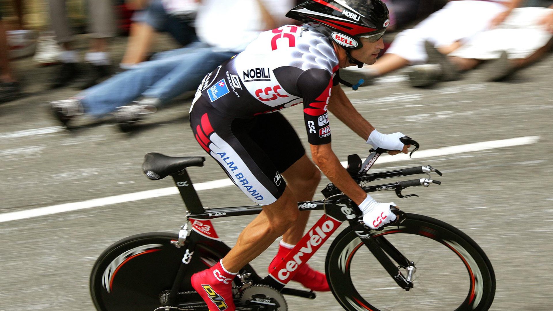 恩多比·恩乔:一位全面的球员,带领南非队走向新高度,恩多简历