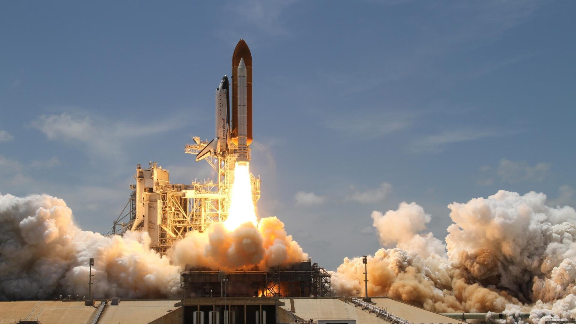 中国足球青训营教练与家长沟通机制研究，足球教练培训学校