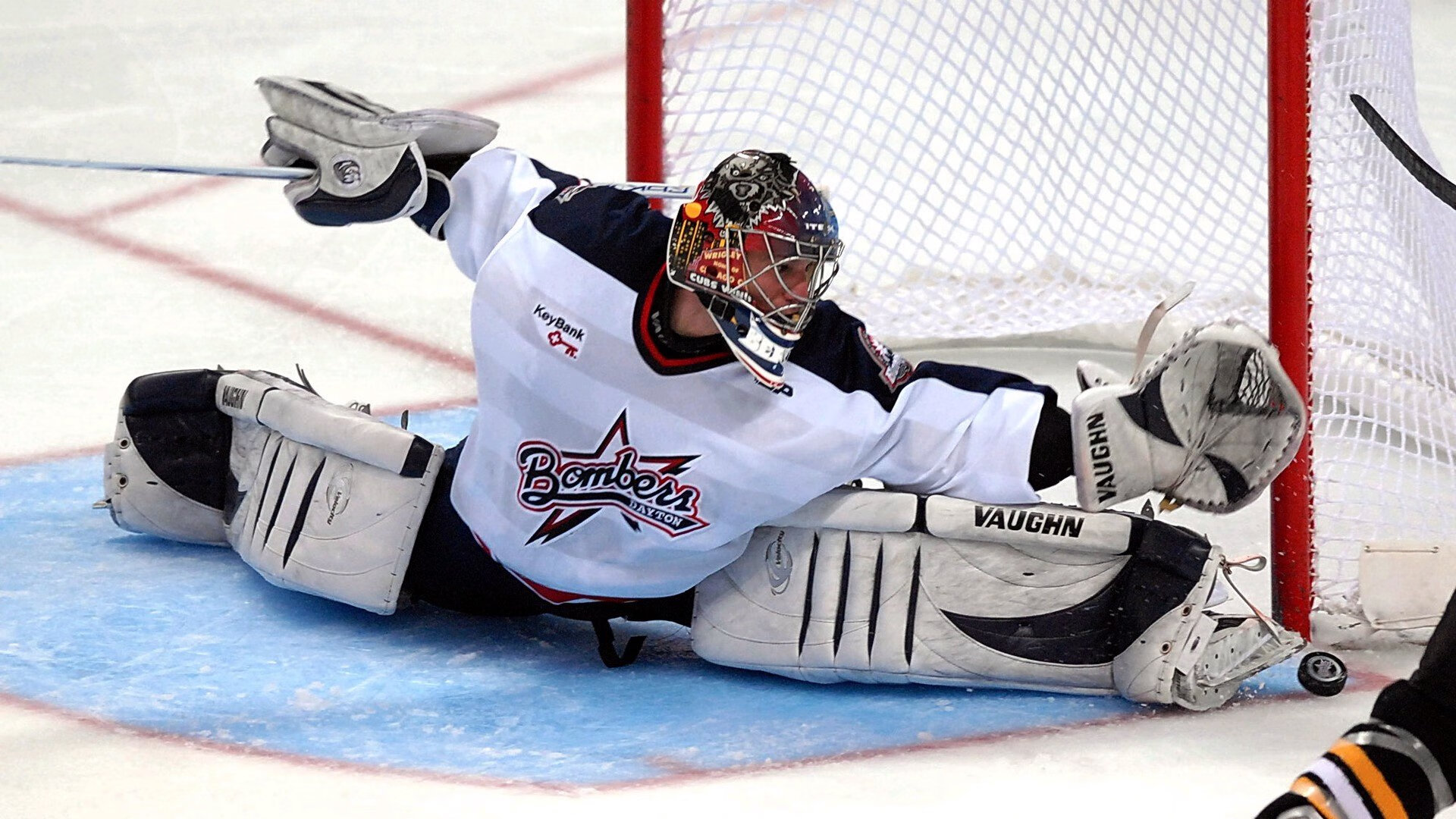 欧冠半决赛：那不勒斯VS拜仁 冲击波式进攻与工整防线的终极对决